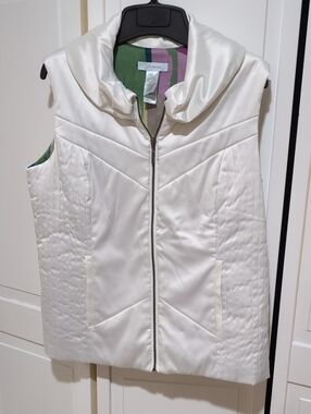 JM Collection Cream Quilted Vest with Stand Collar - Large